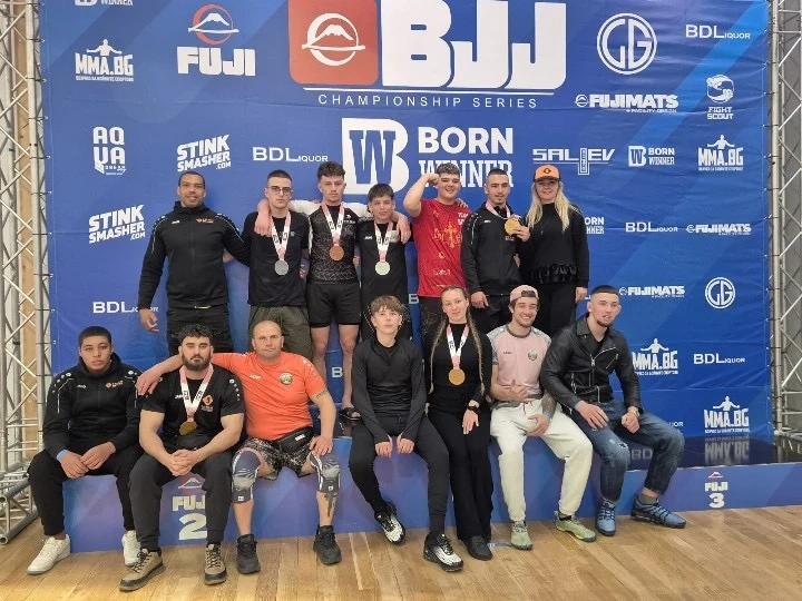 Бойците на Icon Jiu Jitsu team Pazardjik покориха София и защитиха нови колани