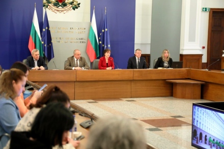 Започна транспортирането на изборните книжа в страната