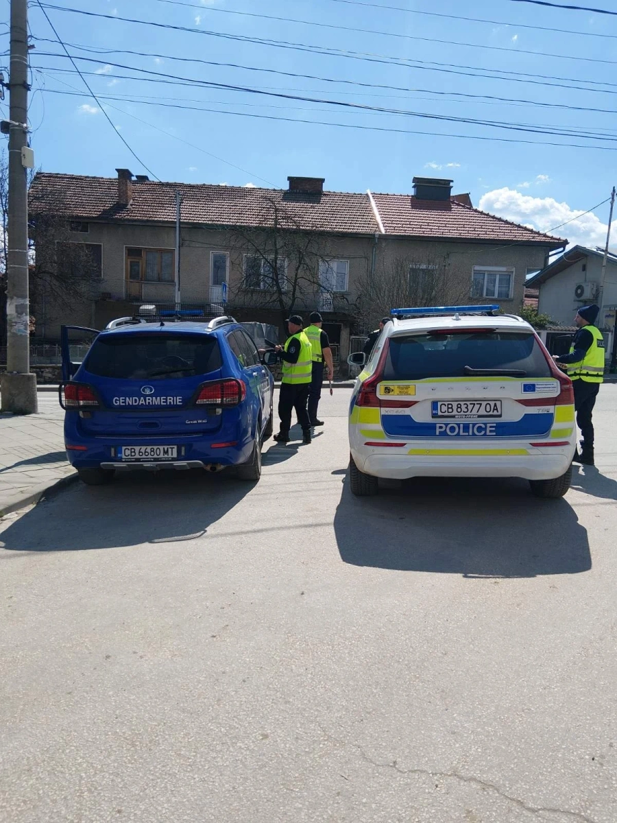При поредната спецоперация на полицията в областта: Разкрити 21 престъпления, 14 задържани и установени 7 човека за издирване