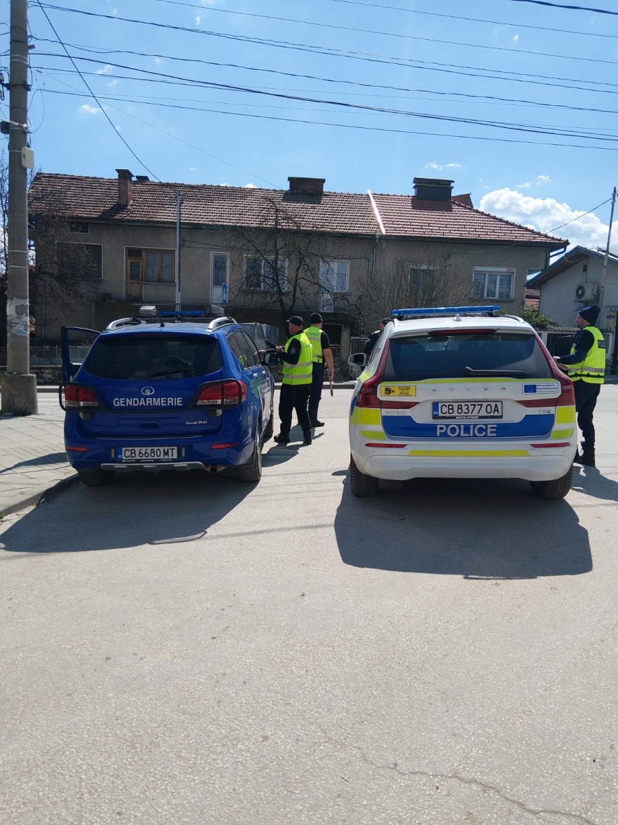 При поредната спецоперация на полицията в областта: Разкрити 21 престъпления, 14 задържани и установени 7 човека за издирване