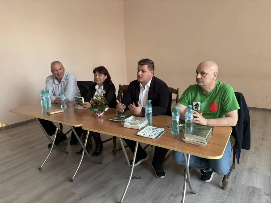 Водопроводът и връзката с АМ “Тракия“ сред темите на среща на “Възраждане“ в Мало Конаре