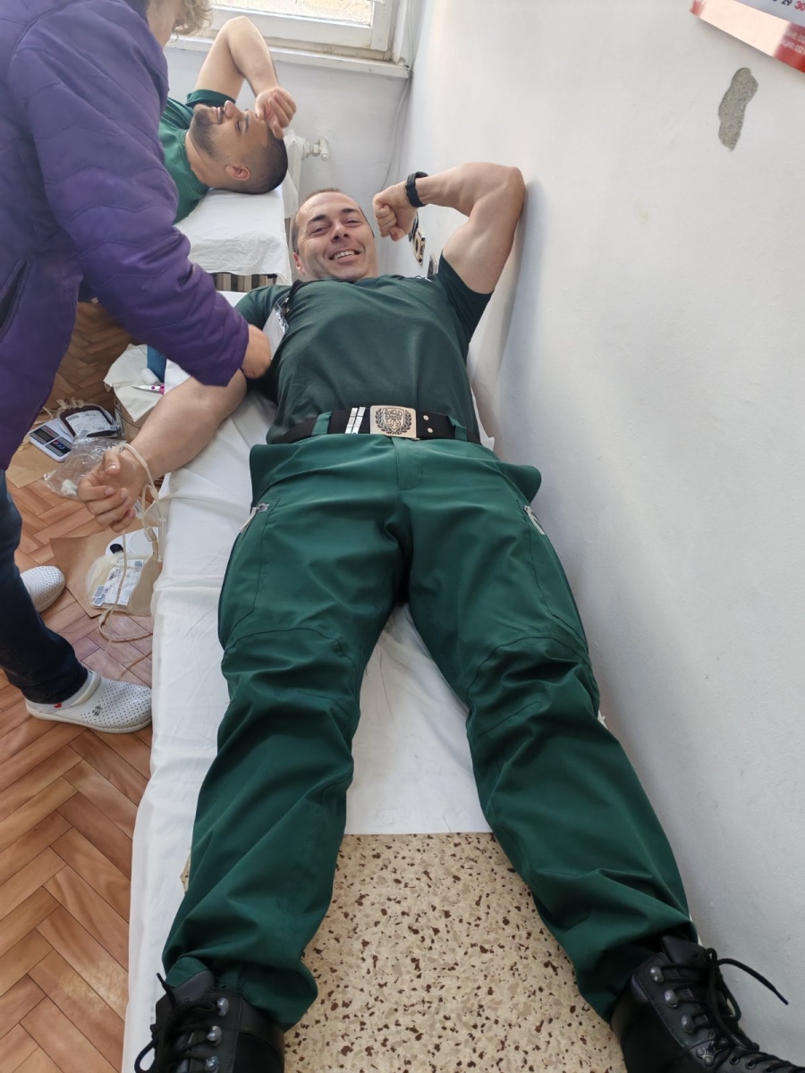 В навечерието на Великден 100 стажанти от Центъра за специализация и професионална подготовка в Пазарджик дариха кръв