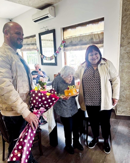 В Белово баба Венета Цветанска празнува 100-годишен юбилей