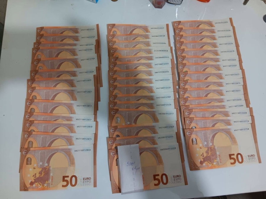 Коригираха инициалите на задържаните общински съветници в Септември