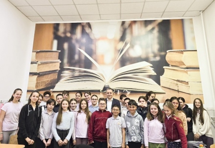 Общественици влязоха в сърцата на младите читатели