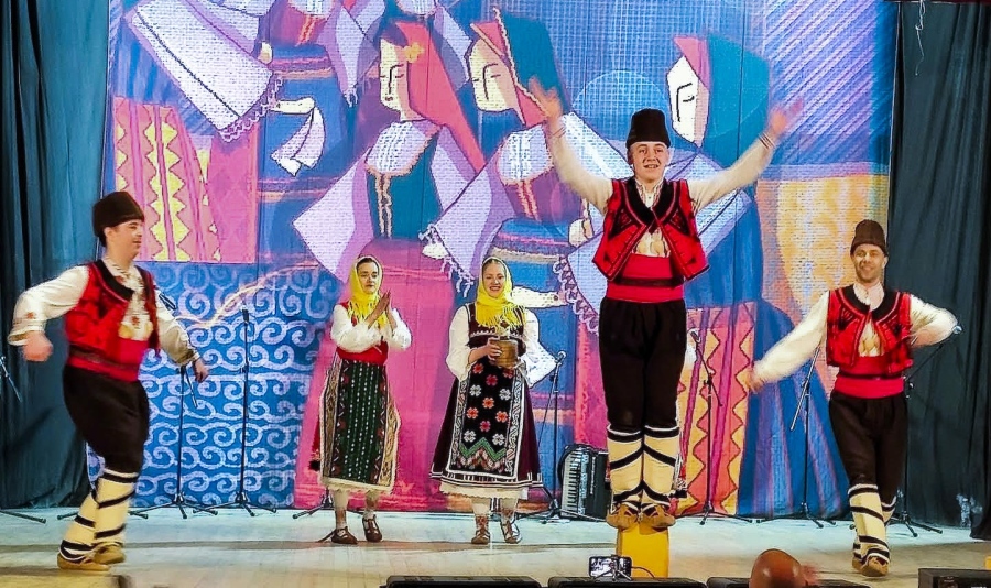 В препълнена зала дорковският ансамбъл “Овчарска песен“ отпразнува своята 55-годишнина