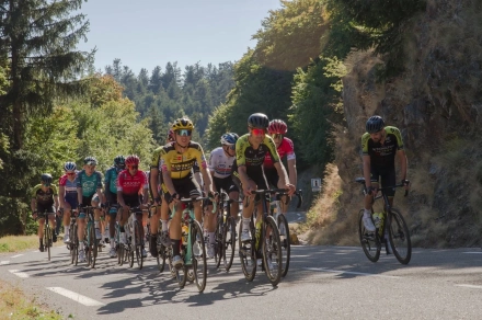 Екипи на КАТ и 3 полицейски управления се включват в охраната на Tour de France, въведена е временна организацияна движението в Пещера
