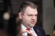 Делян Пеевски, лидер на ДПС: Всяка дума, изречена за мои връзки с фирми за мантинели, е лъжа! 