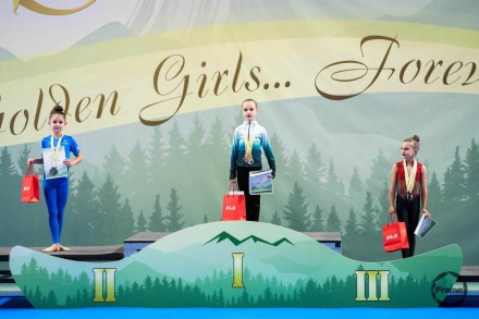 Блестящо представяне на гимнастичките на СКХГ “Диляна“ в международен турнир