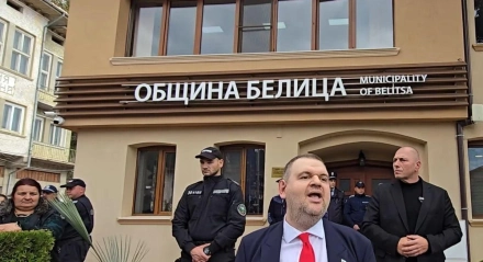 Пеевски от Белица: Няма да се огънем! Всички сме Ради!